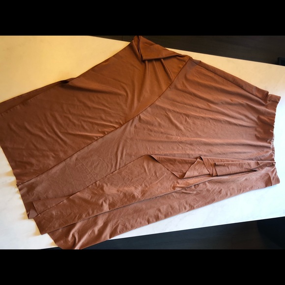 Zara satin flowy skirt - Picture 1 of 2